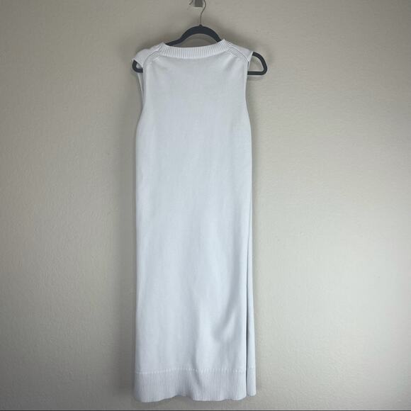CO Collections White Sleeveless Sweater - Picture 10 of 10